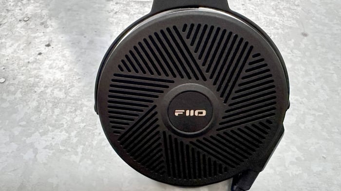FiiO FT5 Review: Planar Magnetic Excellence in Affordable Headphones