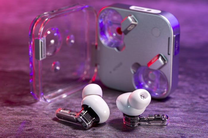 Nothing Ear (3) Review: Premium Aluminum Case and Super Mic Innovation