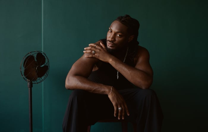 Odeal – ‘The Fall That Saved Us’ EP Review: Sleek R&B That Could Dare to Be Riskier