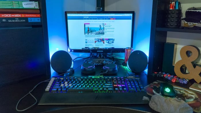 Logitech G560 RGB Speakers Review: Craving More Lighting Nuances?
