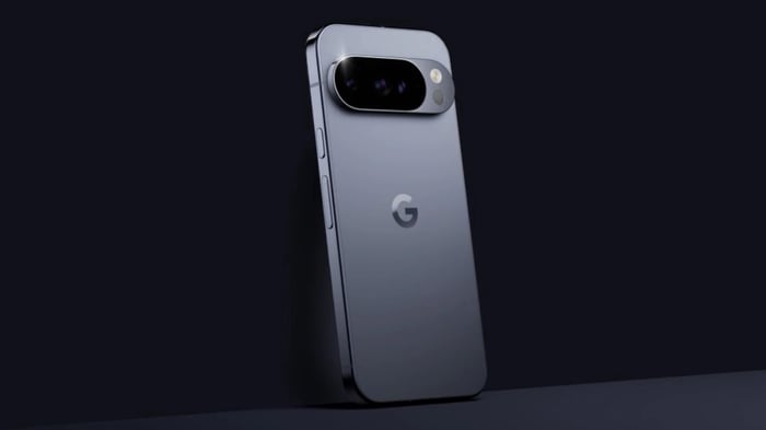 Google Surprises with Pixel Buds Pro 2 in New Signature Moonstone Color