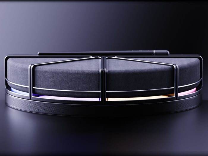 Sound Maestro Splits Songs into 4 Speakers You Conduct with a Baton