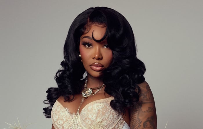 Summer Walker’s Finally Over It Review: A Conflicted, Luxurious Ride Through Growth and Chaos