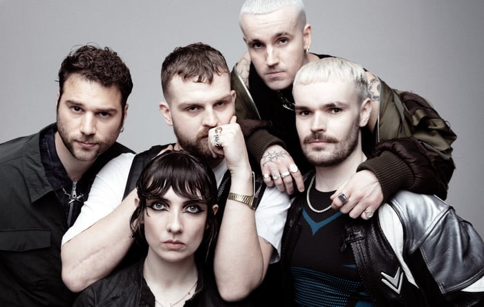 VLURE – ‘Escalate’ Review: Scintillating Rave-Punk from Glasgow’s Heartbeat