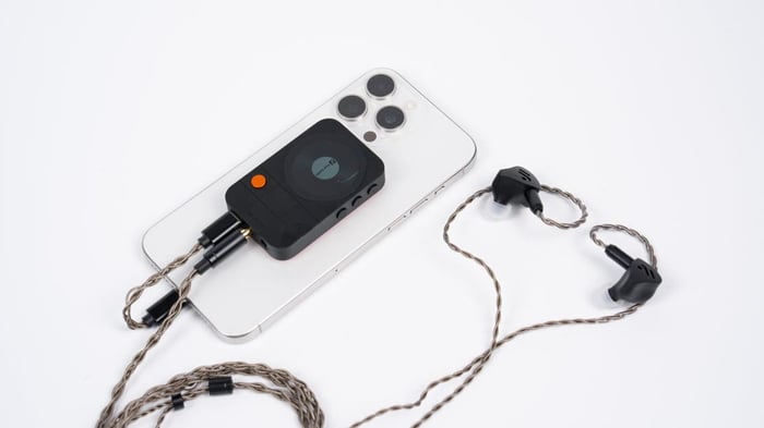 Fosi Audio MD3 MagDAC portable DAC/AMP on display at CanJam Singapore