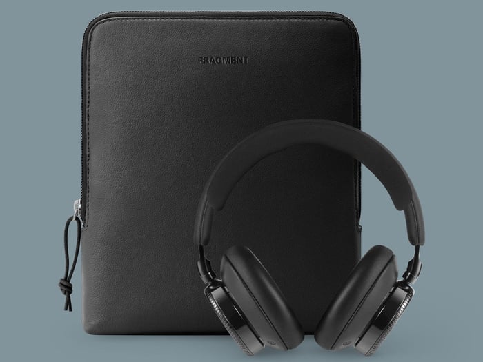 Close-up shot of Beoplay H100's sleek design