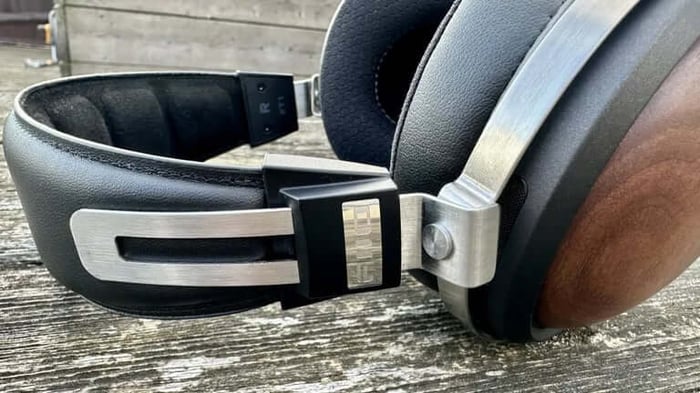 FiiO FT1 drivers close-up