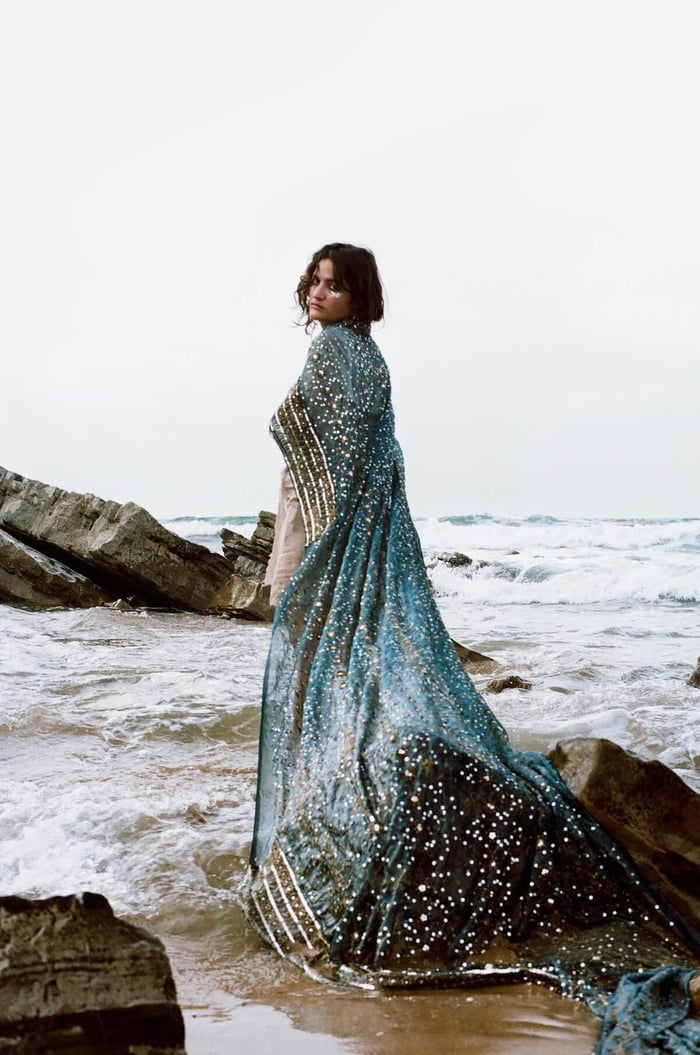 Gabi navigates multiple languages and cultural identities through her music (Credit: Elsa Parra)