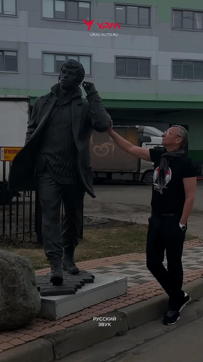 Ural portable speakers Molniya line