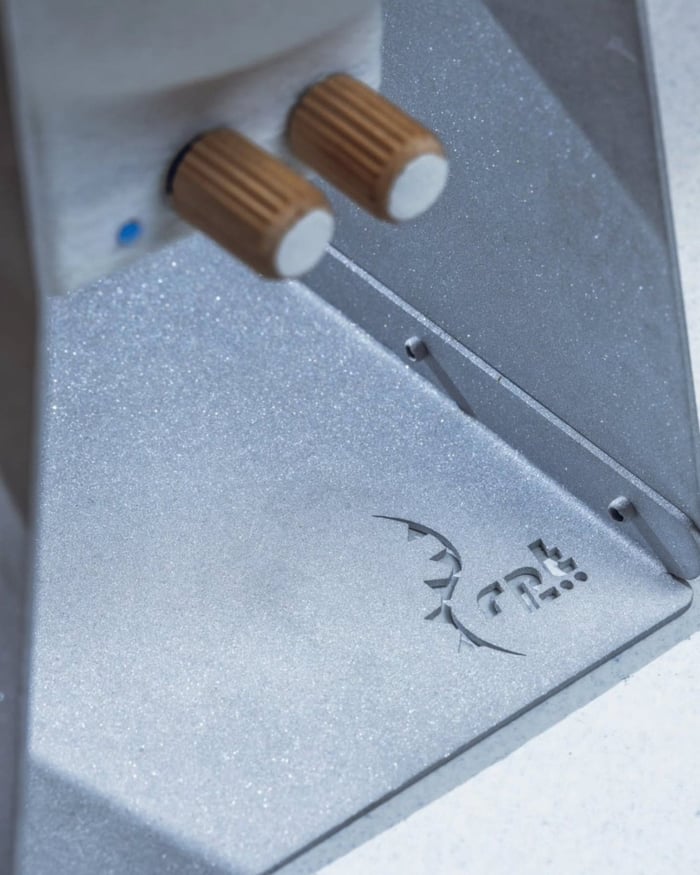 Gankéké speaker shown from another angle, highlighting its crafted construction