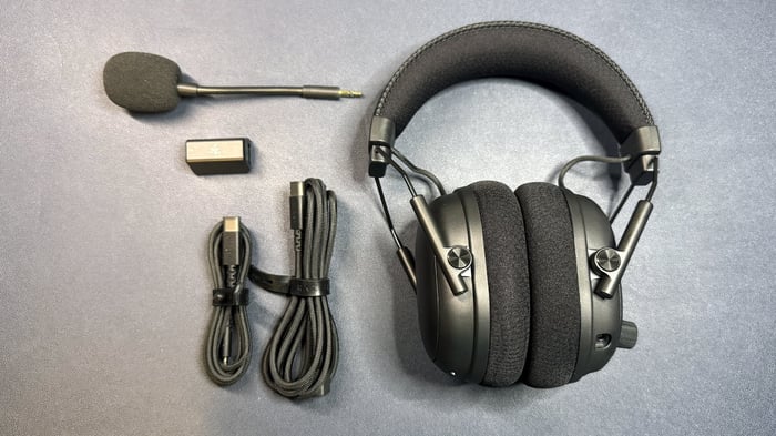ANC and multifunction controls on right earcup
