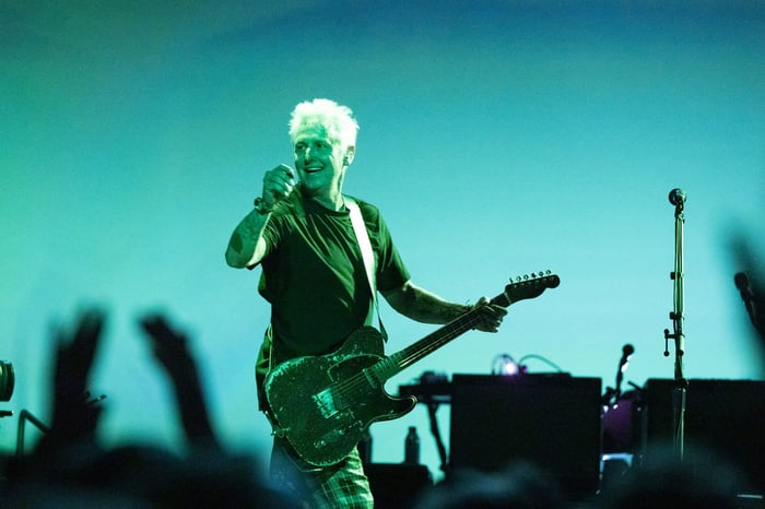 Mike McCready with Pearl Jam in Seattle on May 30, 2024
