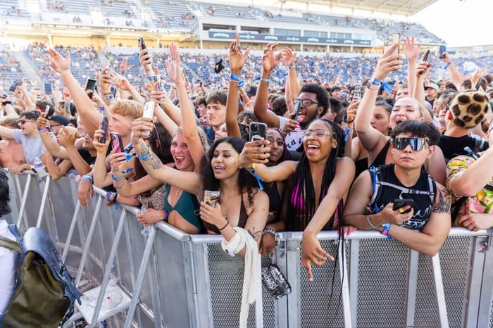 Fans cheer during Waka Flocka Flame concert