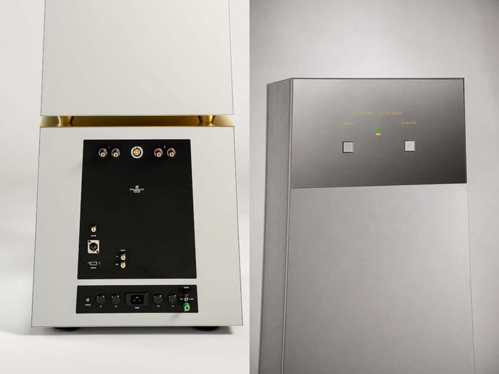 Massive transformer and capacitor bank in power supply chassis