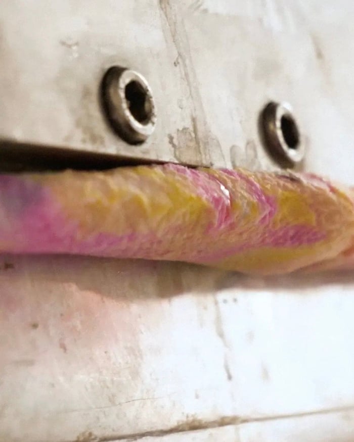 Pink and marbled Gomi power bank made with recycled materials