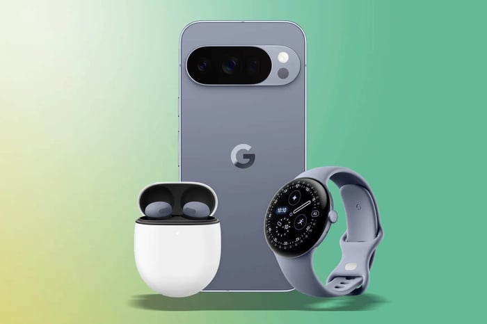 Google Pixel Buds 2a in Hazel and Iris colors