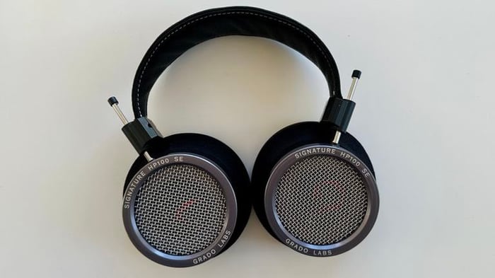 Grado Signature HP100 SE with packaging