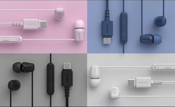 Sony IER-EX15C with cable slider and multiple ear tip sizes for a personalized fit