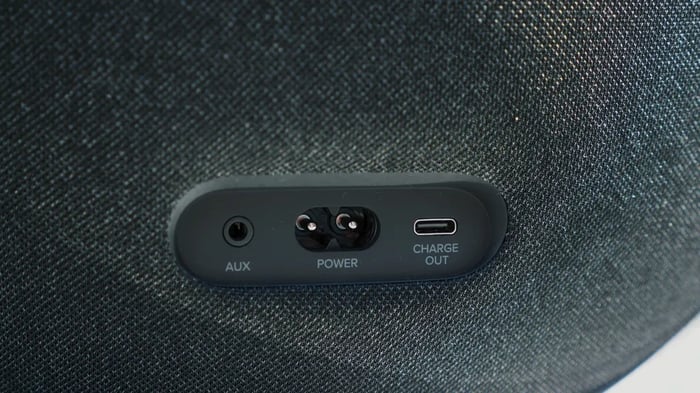 Harman Kardon Onyx Studio 9 indoor design