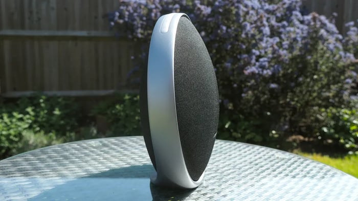 Harman Kardon Onyx Studio 9 sound