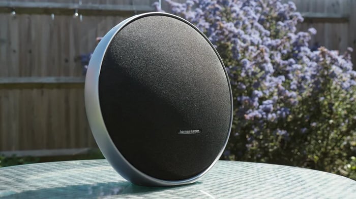 Harman Kardon Onyx Studio 9 final