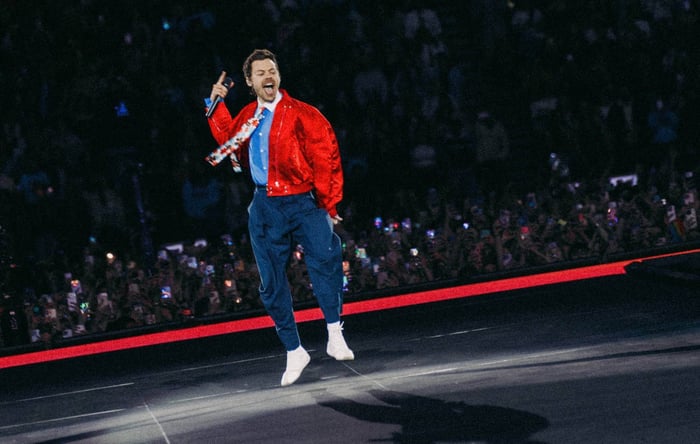 Harry Styles performing live
