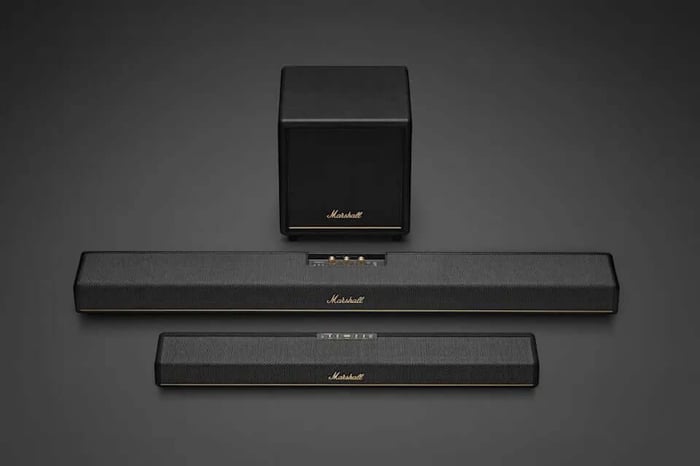 Marshall Heston 60 front view in black