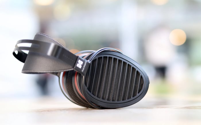 HIFIMAN Arya Organic vs Arya Stealth