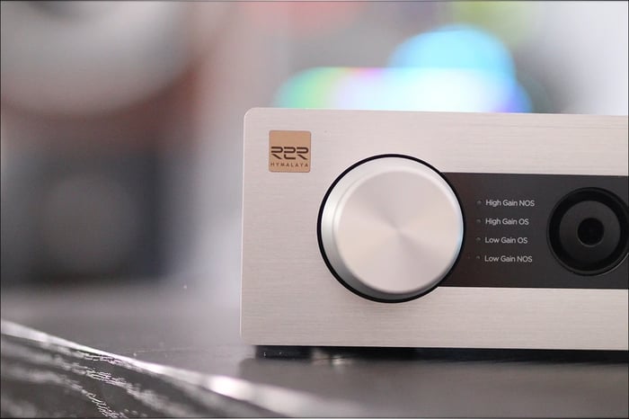 HIFIMAN EF400 front view