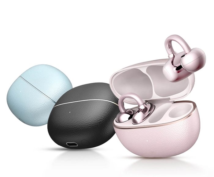 Honor Earbuds 4 showcasing sleek design and metal accents