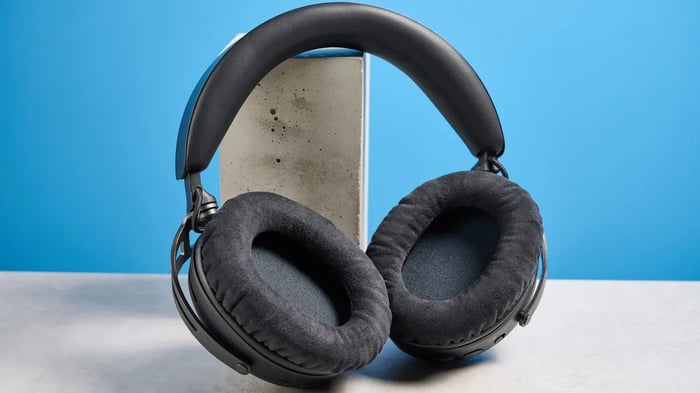 Fabric ear cushions offer comfort but tend to trap heat.