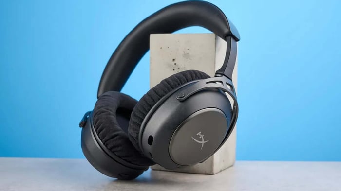 Unmatched 250-hour battery life lets you game endlessly.