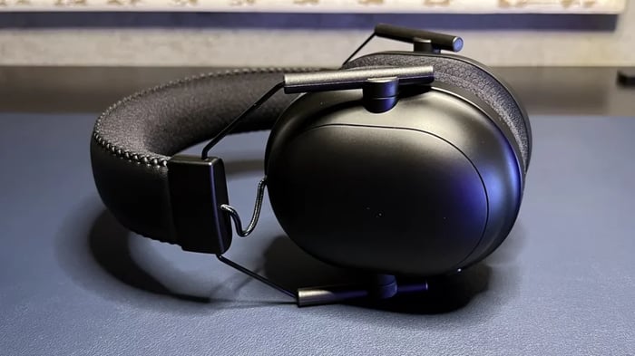 BlackShark V2 Pro comfortable design