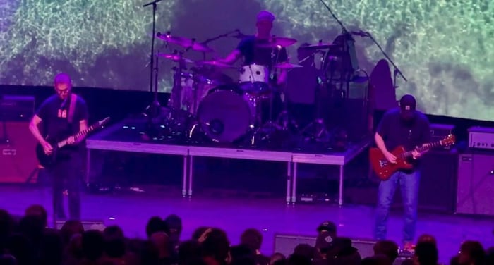 Hum on May 15, 2026, in Brooklyn, N.Y. (photo: Jonathan Cohen)