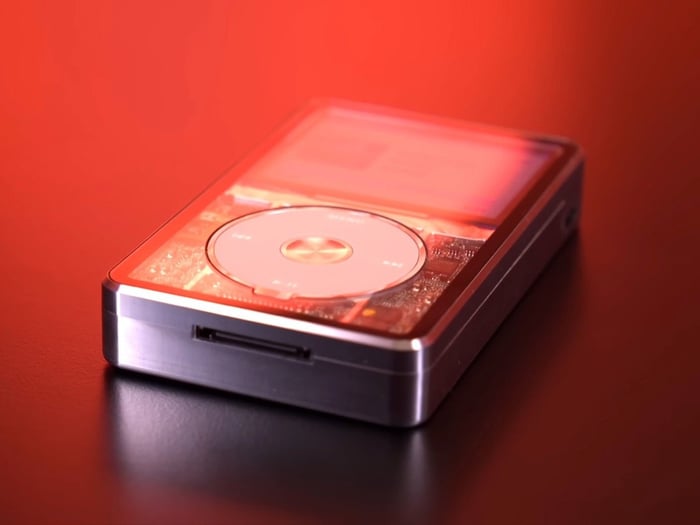 Close-up of the modded iPod’s internal components