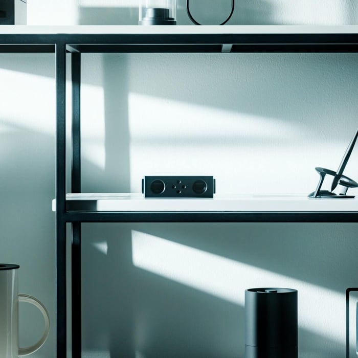 Battery-Free Amplifying iSpeakers - Side View