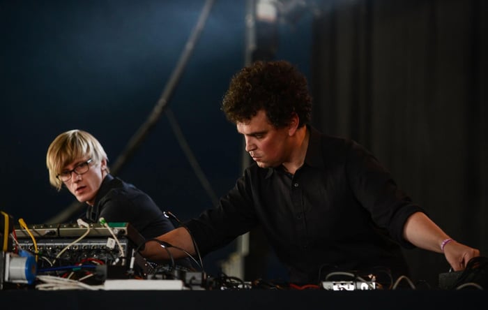 Jas Shaw and James Ford performing as Simian Mobile Disco in 2014