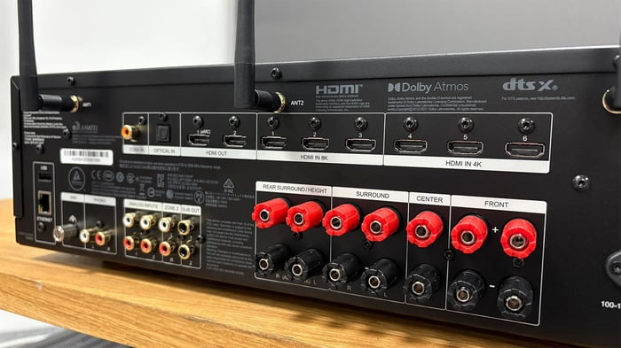 JBL MA7100HP back panel and controls