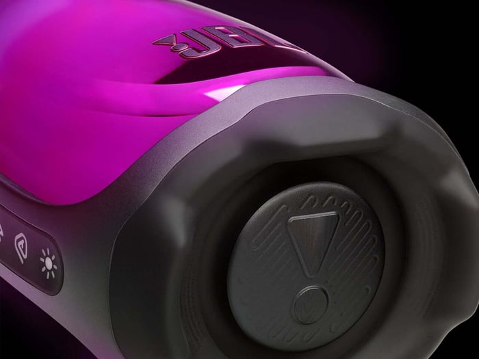 An immersive light and sound experience, crafted for your lifestyle.