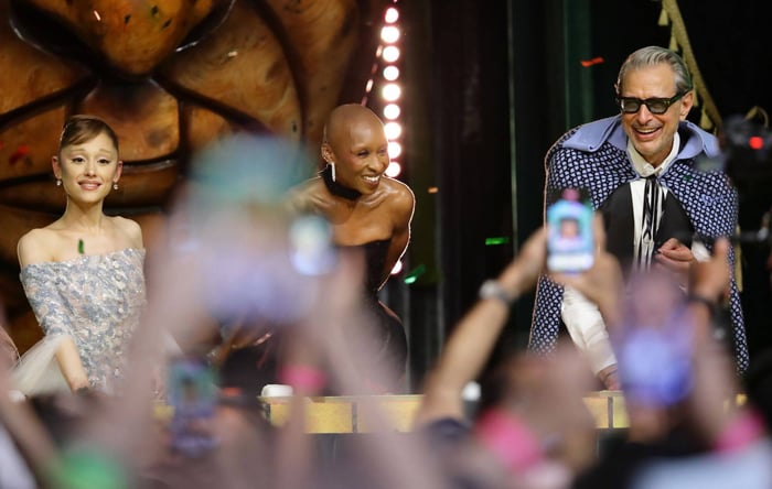 Ariana Grande, Cynthia Erivo and Jeff Goldblum during the handprint ceremony of the ‘Wicked: For Good’ Premiere at Universal Studio Singapore (Photo by Suhaimi Abdullah/Getty Images)