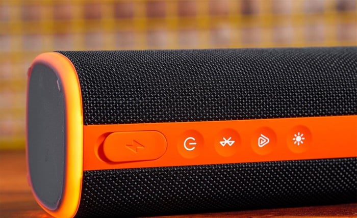 Infinity mirror lighting effect on top of Xiaomi Sound Play