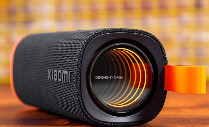 Xiaomi Sound Play speaker close-up showing speaker grill and body texture
