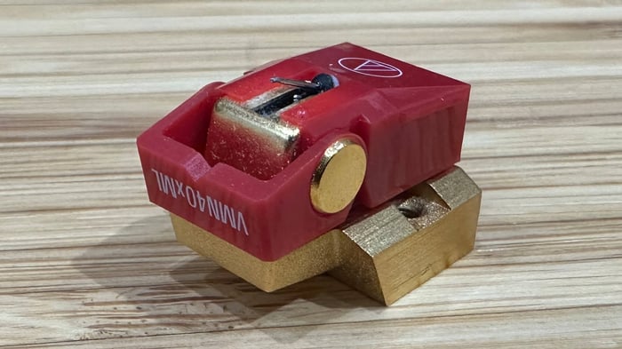 Audio-Technica AT-VM740ML Cartridge - Sleek Metal Body