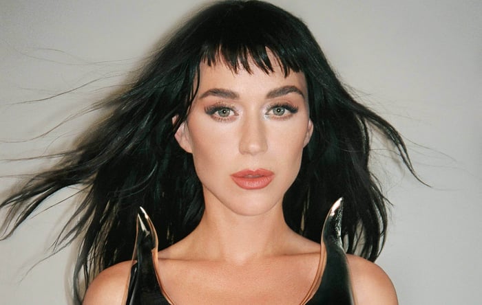 Katy Perry performing live