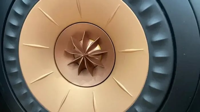 KEF LS50 Meta