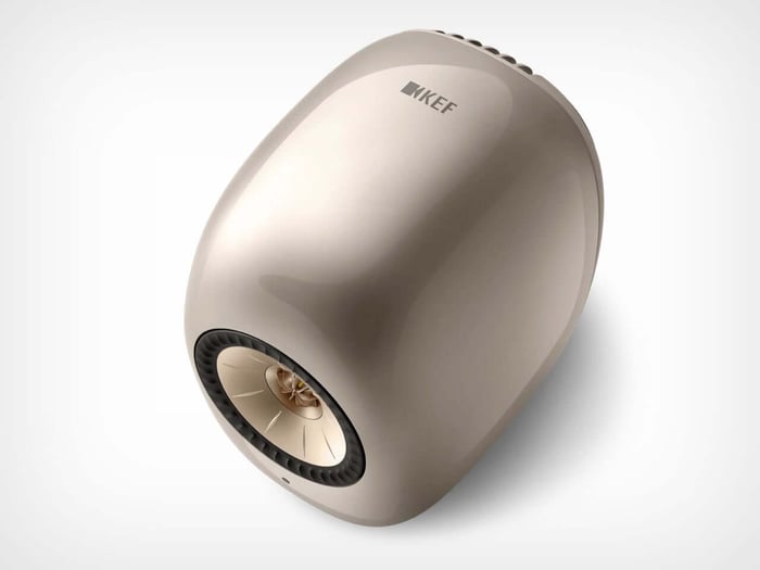 Close-up of the golden Uni-Q driver inside the LS LUXE