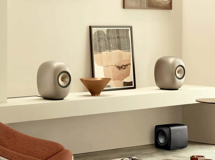 KEF LS LUXE in Dusk Titanium finish
