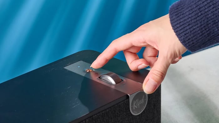 User-friendly app interface that unlocks the speaker’s full potential.