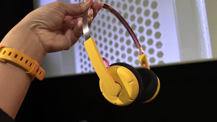 MS1 on-ear headphones in yellow
