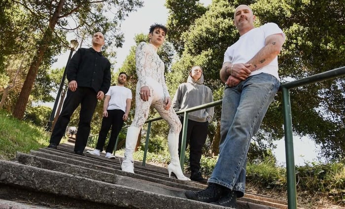 Ceremony. (Credit: Martin Sorrondeguy)